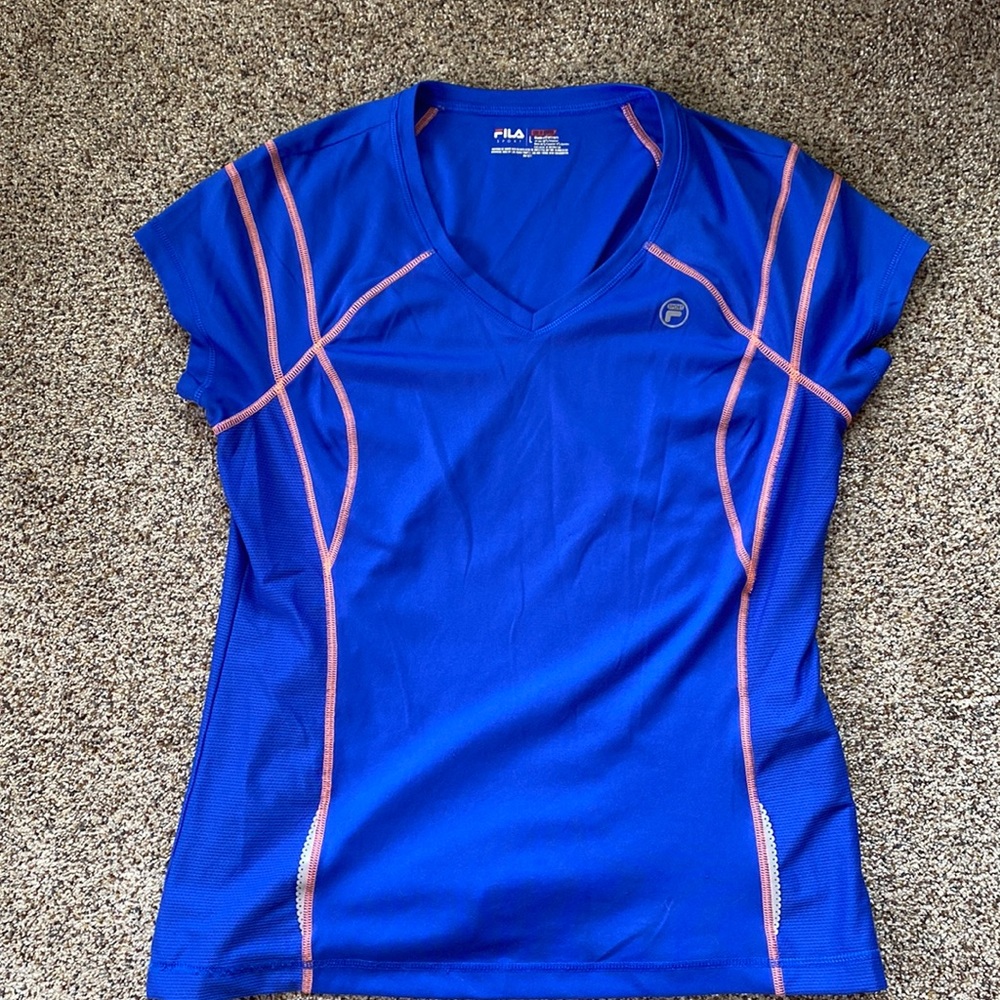 Fula fitness top.